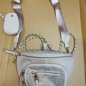 STEVE MADDEN Crossbody Belt Bag